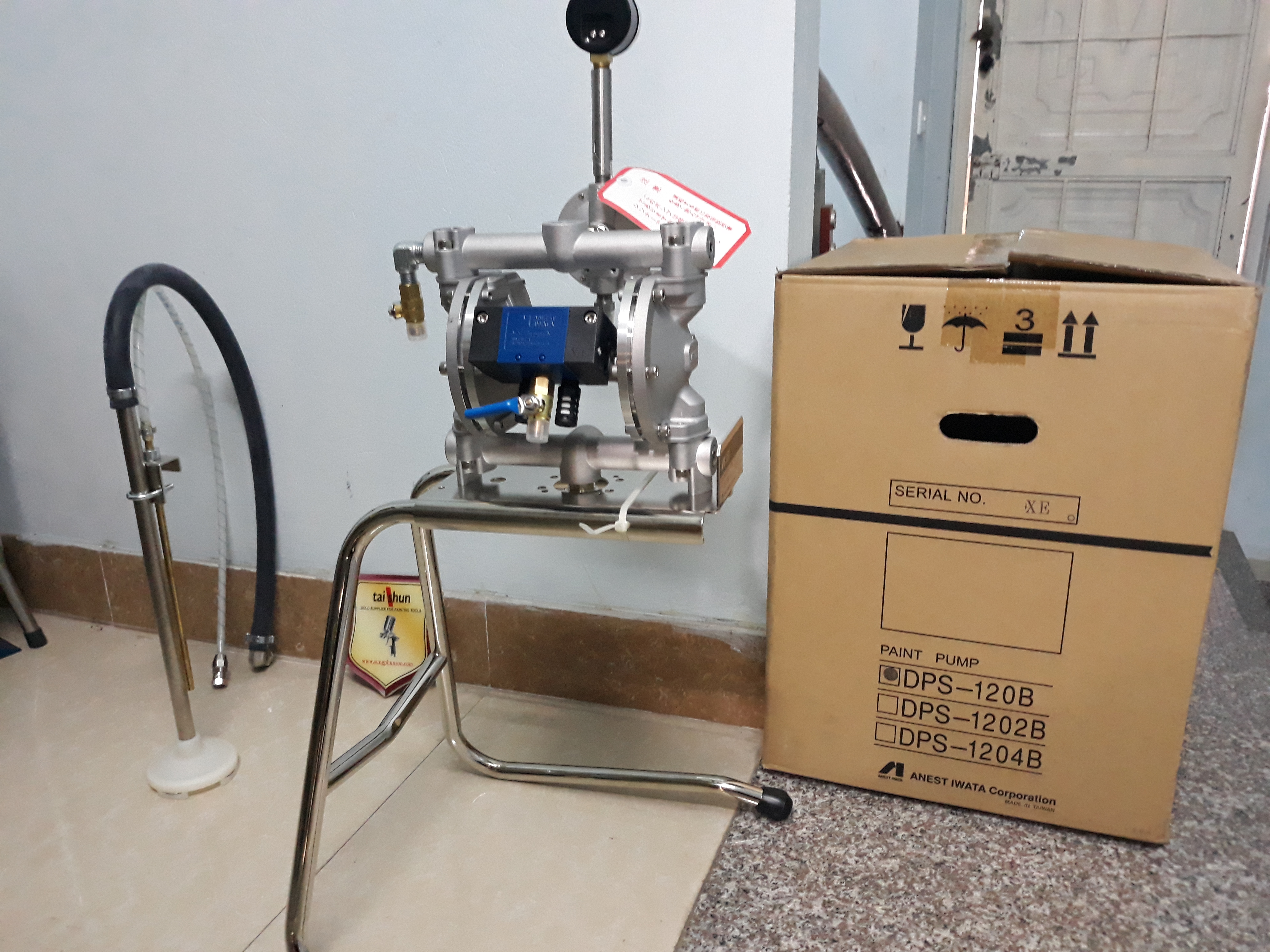 Bơm sơn Anest Iwata DPS-120B